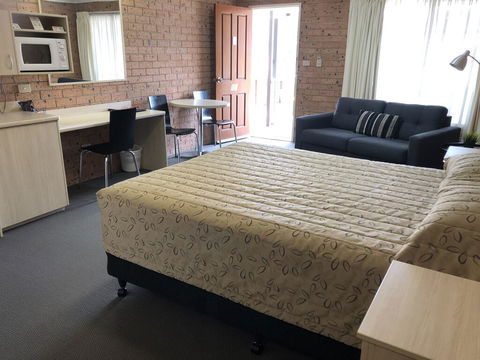 Cardiff Motor Inn - Australian Directory 1