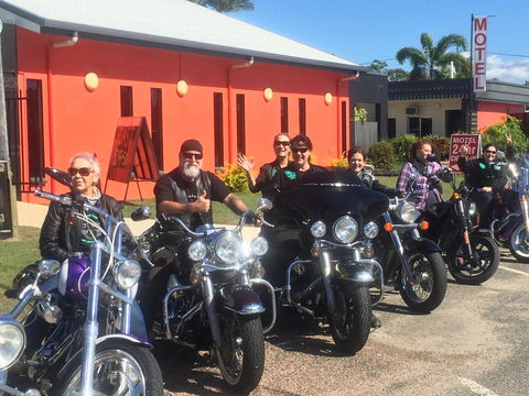 Cardwell At The Beach - Australian Directory 1