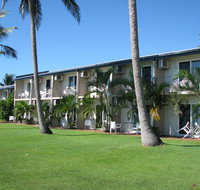 Cardwell Beachcomber Motel  Tourist Park - Australian Directory