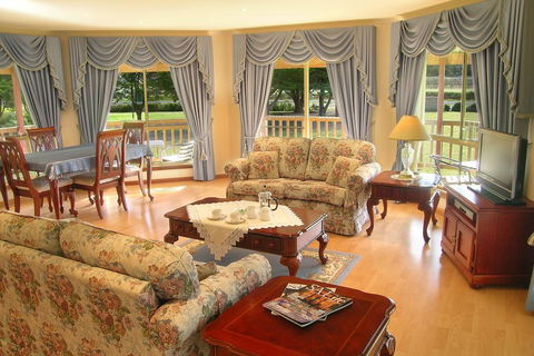 Carolynnes Cottages - Australian Directory 2