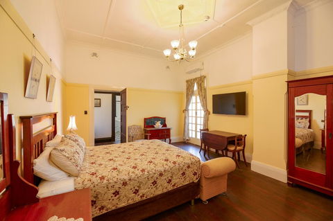 Carrawobitty Rural Retreat - Australian Directory 1