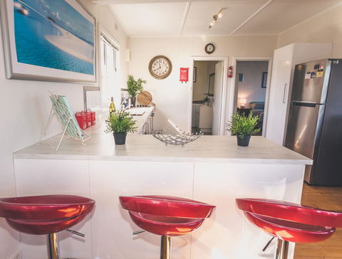 Carrickalinga SeaHaven: Coastal Escape-4BRM - 29 Riverview Drive - Australian Directory 3