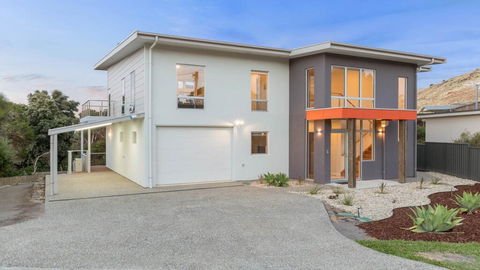 Carrickalinga Shores - 35 Solitude Drive - Australian Directory 2