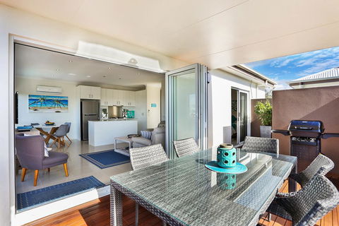Casa Del Sol - Australian Directory 1