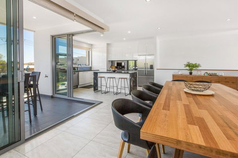 CASABLANCA - DROMANA - Australian Directory 1