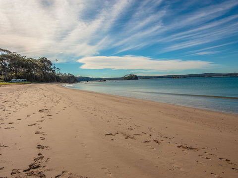 Caseys Beach Holiday Park - Australian Directory 1