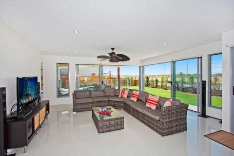 Casuarina @ Corporate Boardies - Australian Directory 2