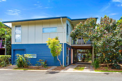 CASUARINA BEACH SHACKS 10 - Australian Directory 1