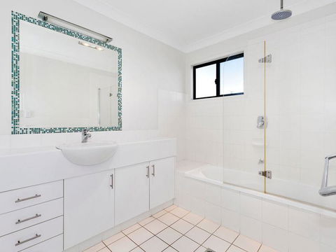 Casuarina Escape - Australian Directory 1
