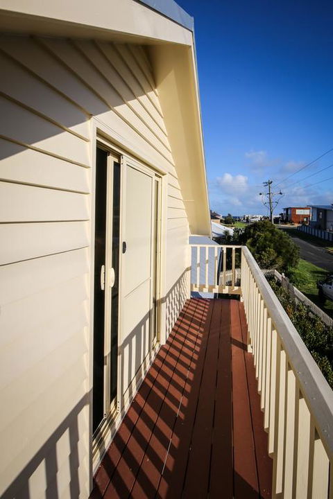 Catherine Normane Holiday House - Australian Directory 3
