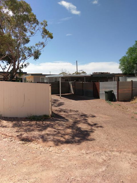 Cave Place Units - Australian Directory 3