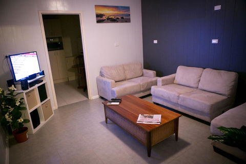 Cave Place Units - Australian Directory 0