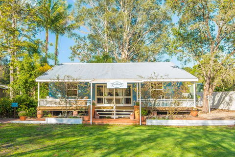 Celestial Dew Guest House, Day Spa, Retreat - Australian Directory 0