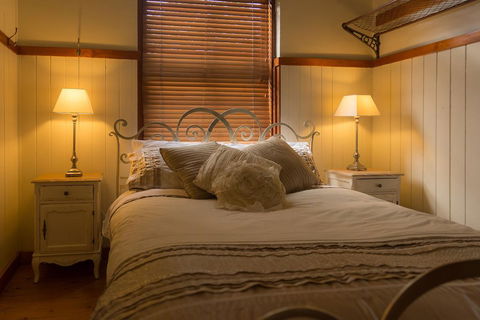 Celestial Dew Guest House, Day Spa, Retreat - Australian Directory 1