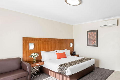 Central Motel & Apartments, Best Western Signature Collection - Australian Directory 2