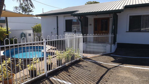 Central Point Motel - Australian Directory 1