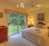 Chalets Lumineux - Australian Directory