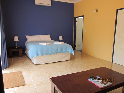Chalets On Stoneville - Australian Directory 3