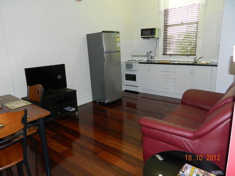 Champion Bay Apartments - Australian Directory 1