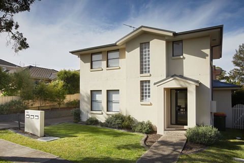 Charlestown Terrace Apartments - Australian Directory 0