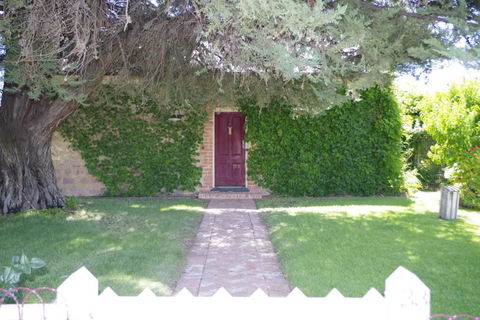 Charlottes Cottage - Australian Directory 0
