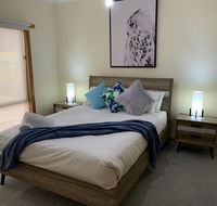 Chateau N'Ville - Australian Directory