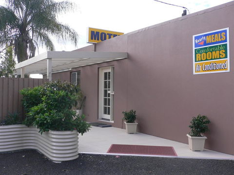 Chinchilla Motel - Australian Directory 0