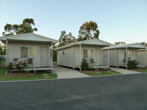 Chinchilla Tourist Park - Australian Directory 3