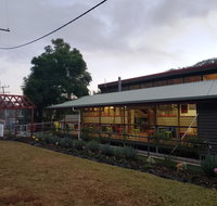 Christmas Creek Caf  Cabins - Australian Directory