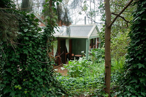 Clarendon Chalets - Australian Directory 0