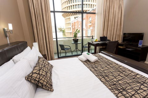 Clarendon Hotel - Australian Directory 0