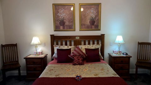Cleggett Estate Holiday Cottage - Australian Directory 1