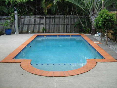 Clifton Beach House - Australian Directory 3