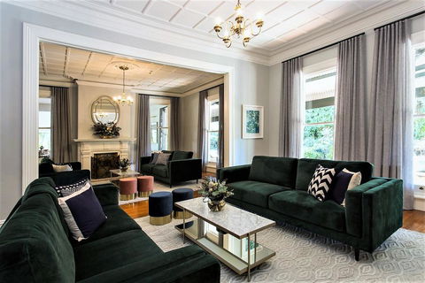 Closeburn House - Australian Directory 0