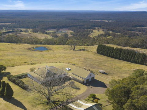 Cloudhill - Magnificent Rural Views To Sydney - Australian Directory 0