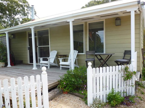 Clovelly Cottage - Australian Directory 0