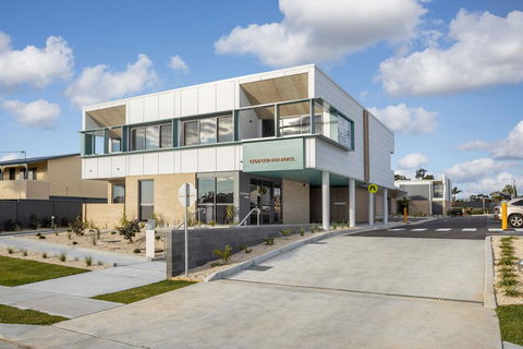 Club Old Bar Motel - Australian Directory 3