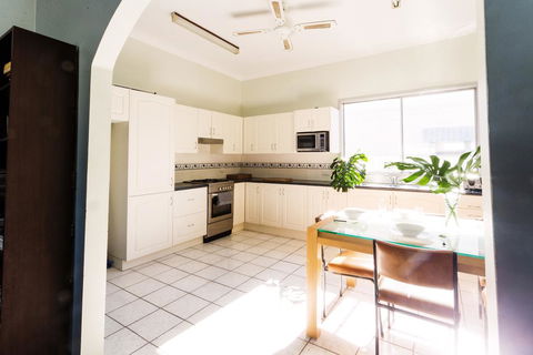 Coal D' Vine Cottage - Cessnock NSW - Australian Directory 0