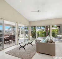 Coast - 3/42 Avoca Drive Avoca Beach - Australian Directory