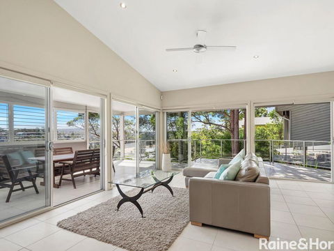 Coast - 3/42 Avoca Drive, Avoca Beach - Australian Directory 0