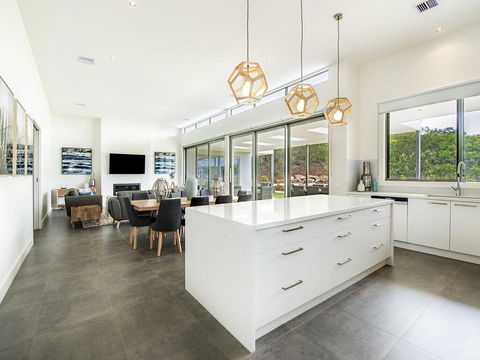 Coastal Chic - Australian Directory 3