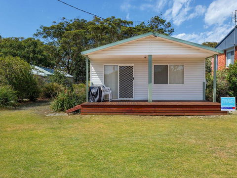 Coastal Cottage - Australian Directory 0