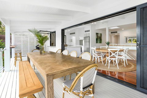 Coastal Luxe In Little Cove, Noosa Heads - Australian Directory 1