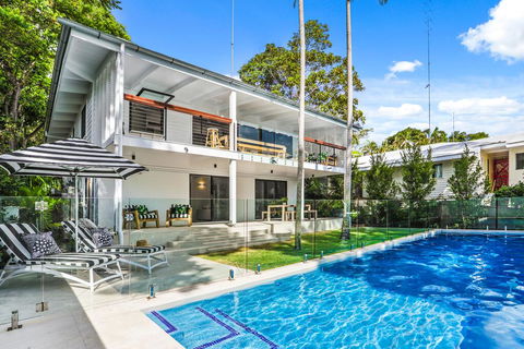 Coastal Luxe In Little Cove, Noosa Heads - Australian Directory 0