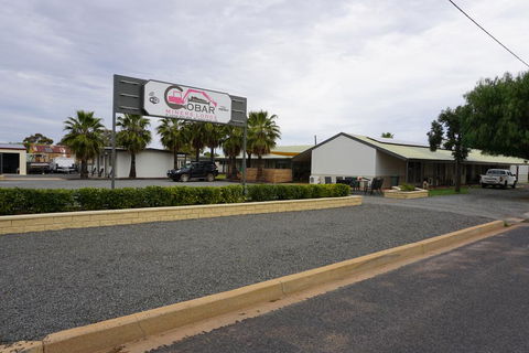 Cobar Miners Lodge - Australian Directory 0