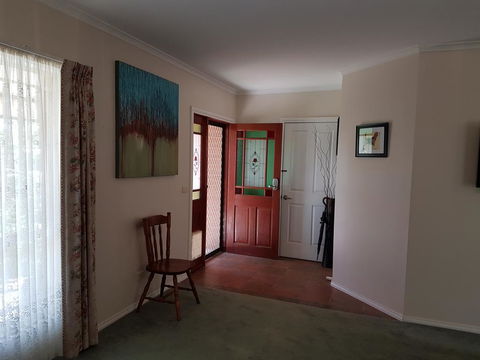 Cobram Cottage - Australian Directory 2