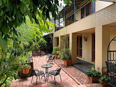 CocknBull Boutique Hotel Echuca - Australian Directory 1