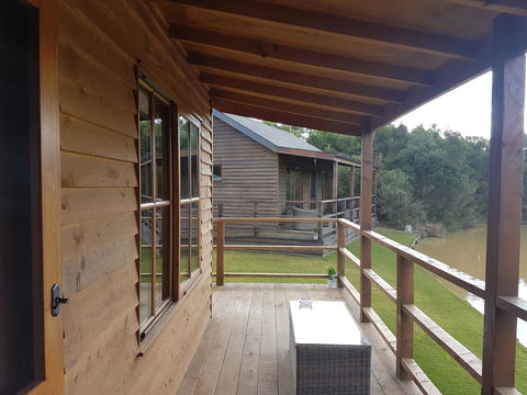 Cocoa & Briar Cottages - Australian Directory 2