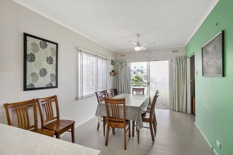 Coffey Court Cottage 2 - Australian Directory 1