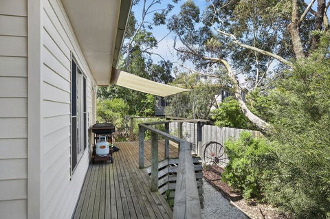 Coffey Court Cottage 2 - Australian Directory 3